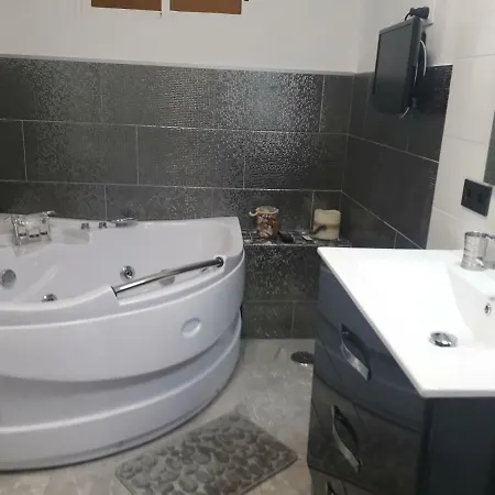 아파트 Con Jacuzzi Vistas A La Piscina *